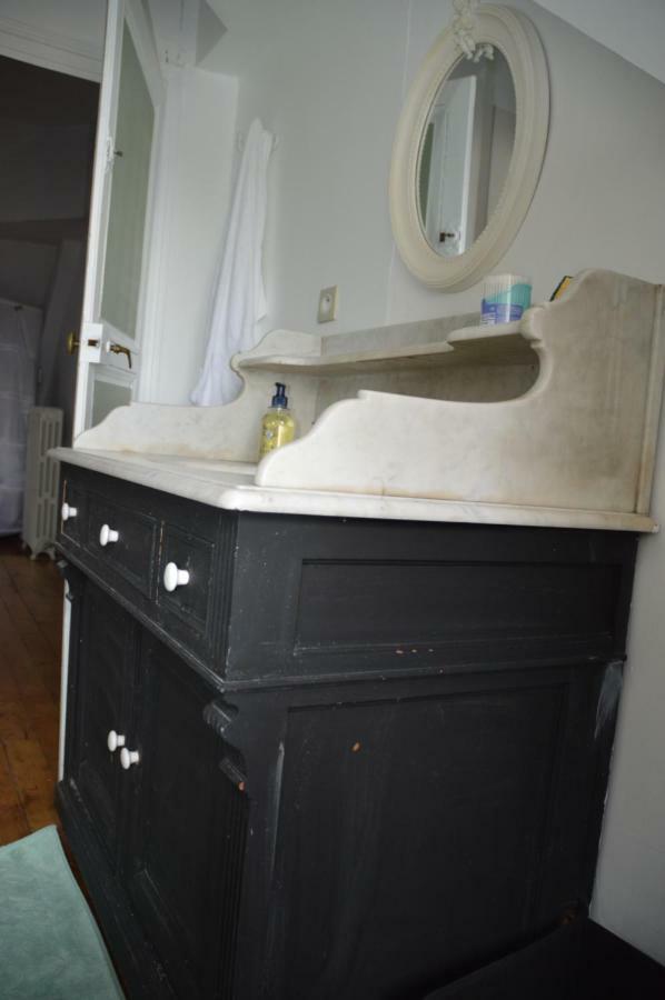 D'hotes Les Ecuries Homestay Le Mans